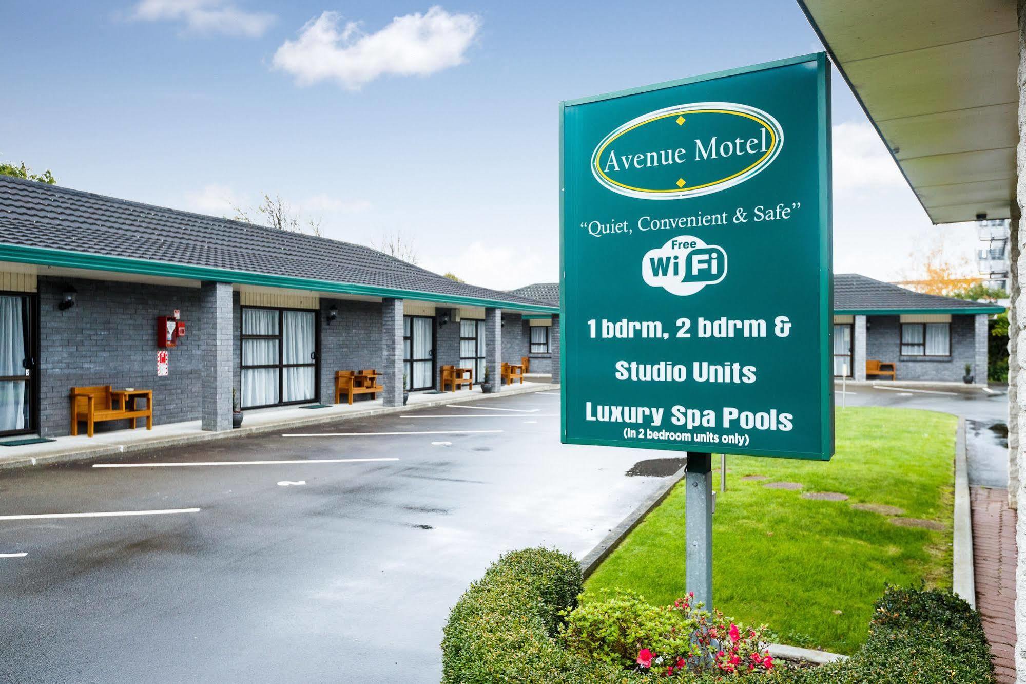 Avenue Motel พาล์เมอร์สตันนอร์ท ภายนอก รูปภาพ